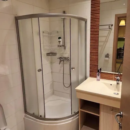 Rin Grand Apartman